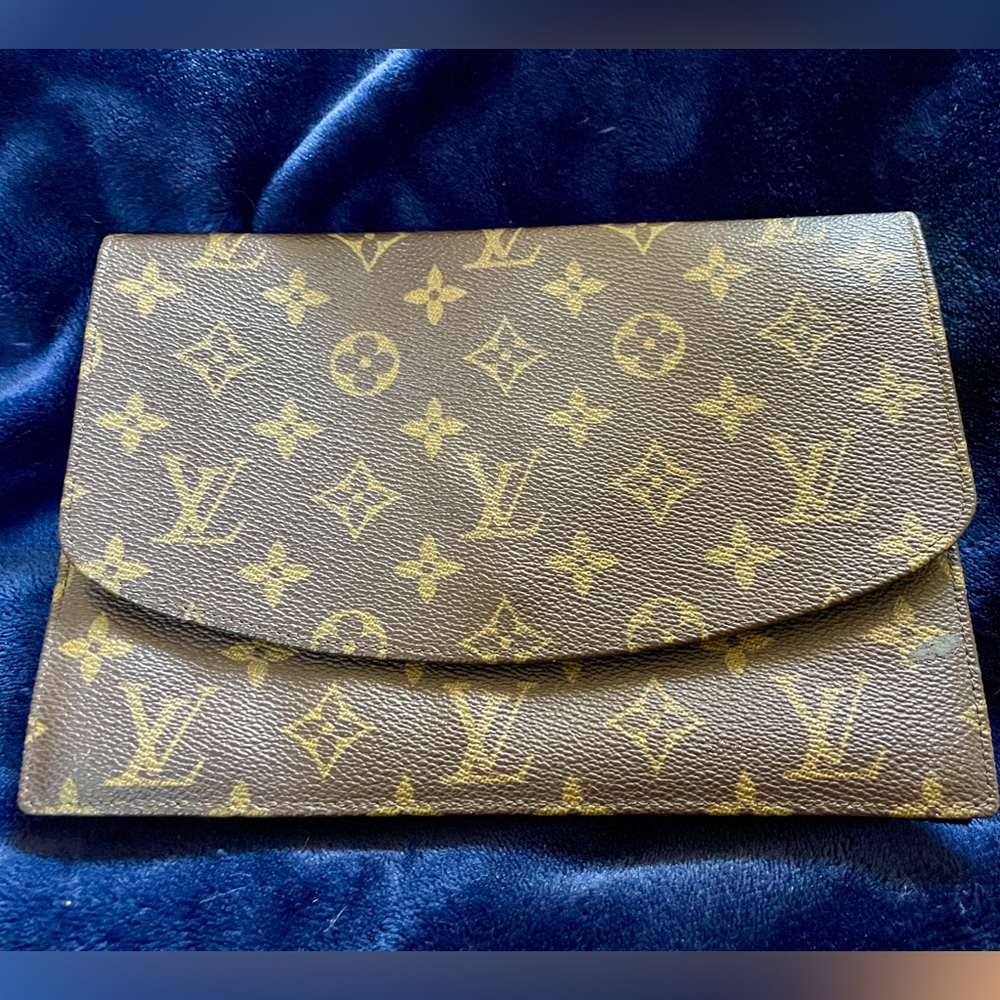 Vintage Louis Vuitton Pochette Rabat Monogrammed Clutch